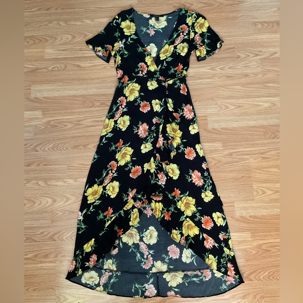 Forever 21 Floral Black and Yellow Women's Wrap Dress Small - Picture 3 of 6
